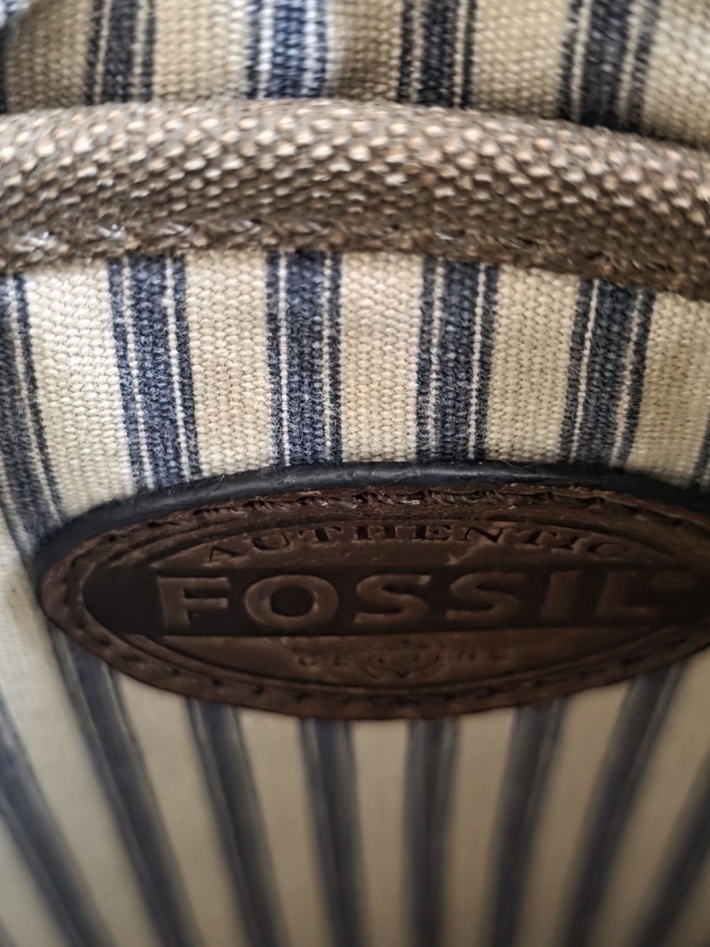 VNTG Fossil Tan Canvas Messenger Bag with Brown Leather Accents - Picture 12 of 12